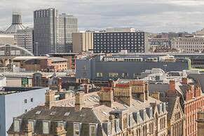 2 Bedroom Penthouse with Parking
