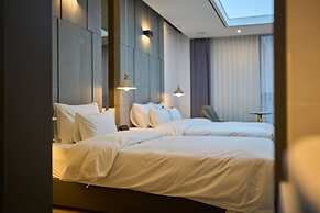 Hotel Hive Inn