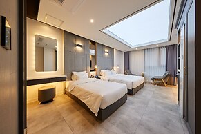 Hotel Hive Inn