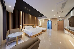 Hotel Hive Inn
