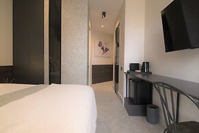 CityZoe Athens Suites