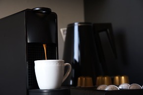 CityZoe Athens Suites