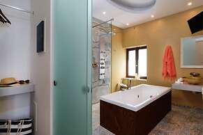 Diamond Suites