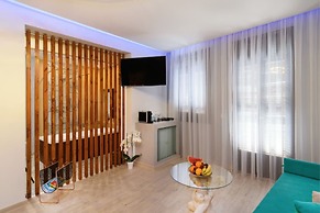 Diamond Suites