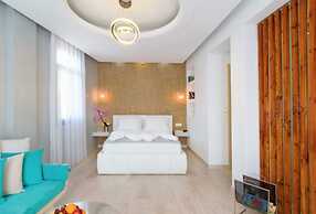 Diamond Suites