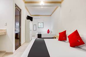 Hotel Arco Maya
