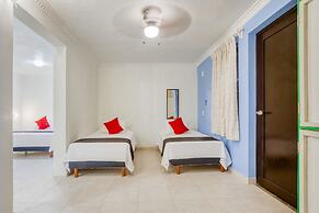 Hotel Arco Maya