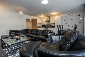 Beautiful 3-bed Apartment in Romford