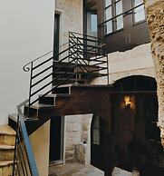 Porolithos Boutique Hotel