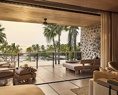 Susurros del Corazón, Auberge Collection