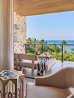 Susurros del Corazón, Auberge Collection