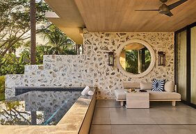 Susurros del Corazón, Auberge Collection