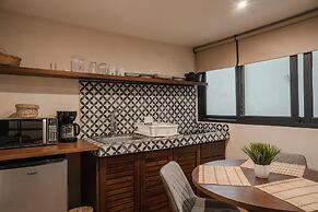 Casa Luz Downtown Apartments