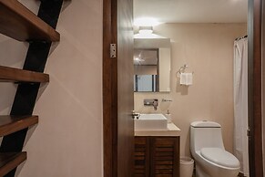 Casa Luz Downtown Apartments