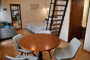 Casa Luz Downtown Apartments