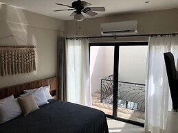 Casa Luz Downtown Apartments