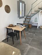 Aeron suites