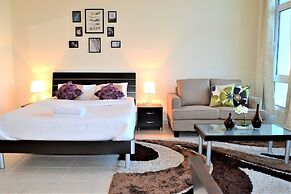 MCLN - Spacious Furnished Studio