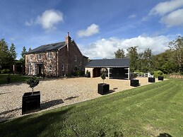 Moor End Manor