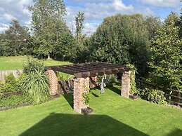 Moor End Manor