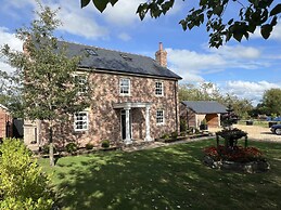 Moor End Manor