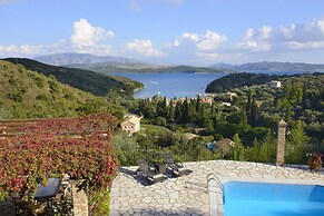 Leonora s House in St Stefanos Bay