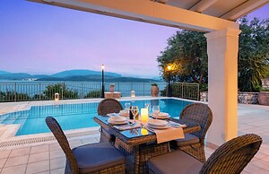 Villa Nafsika in St Stefanos Bay