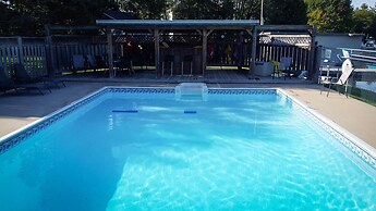 Sunnylea Resort