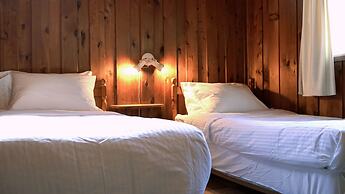 Sunnylea Resort