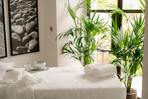 Boutique Hotel NOAE by Emerald Stay
