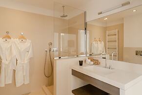 Boutique Hotel NOAE by Emerald Stay