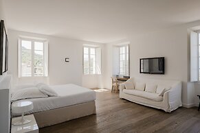 Boutique Hotel NOAE by Emerald Stay