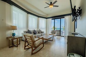 Diamante Beachfront Suites