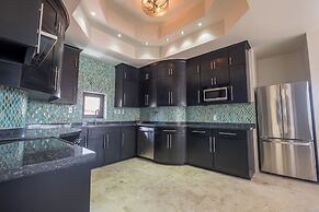 Diamante Beachfront Suites