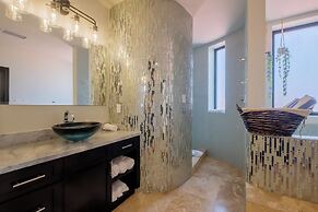 Diamante Beachfront Suites