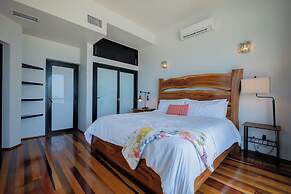 Diamante Beachfront Suites
