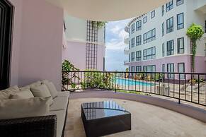Diamante Beachfront Suites