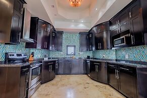 Diamante Beachfront Suites