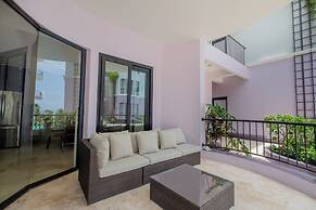 Diamante Beachfront Suites