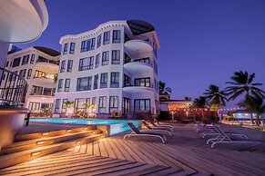 Diamante Beachfront Suites