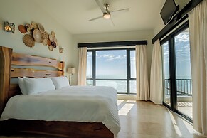 Diamante Beachfront Suites