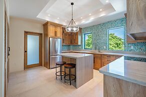 Diamante Beachfront Suites