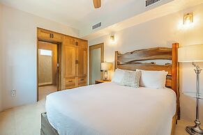 Diamante Beachfront Suites