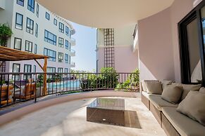 Diamante Beachfront Suites