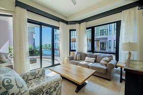 Diamante Beachfront Suites