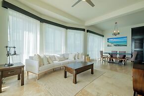 Diamante Beachfront Suites