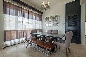 Diamante Beachfront Suites