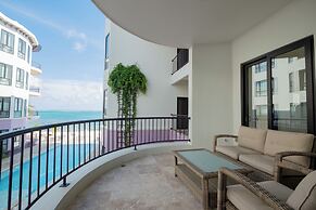 Diamante Beachfront Suites