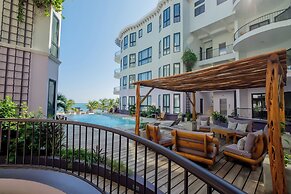 Diamante Beachfront Suites