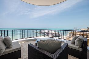 Diamante Beachfront Suites